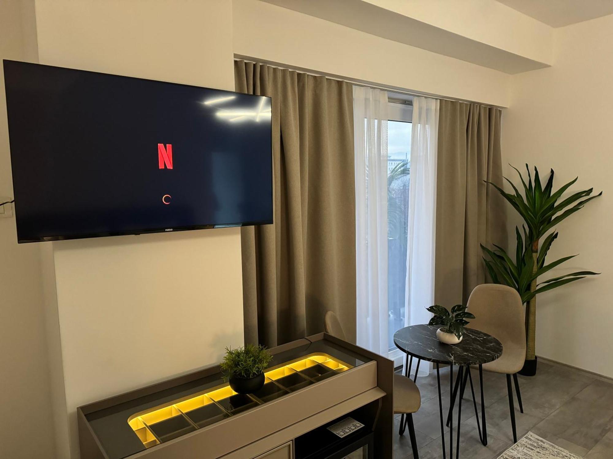 Hotel Le Manoir Gostivar Ngoại thất bức ảnh