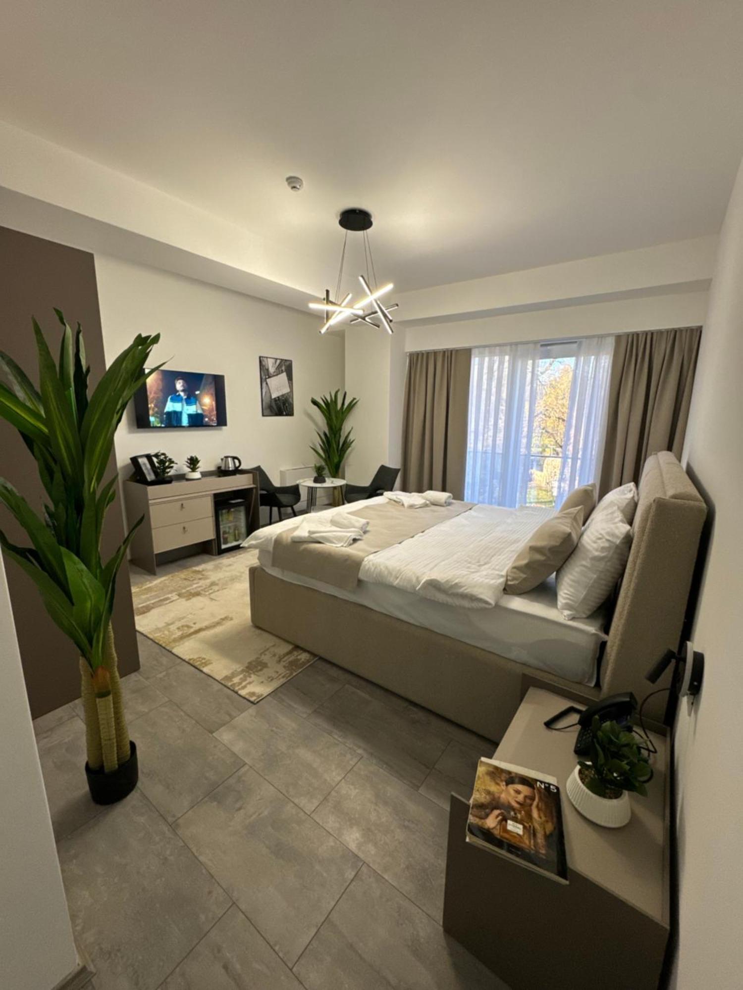 Hotel Le Manoir Gostivar Ngoại thất bức ảnh