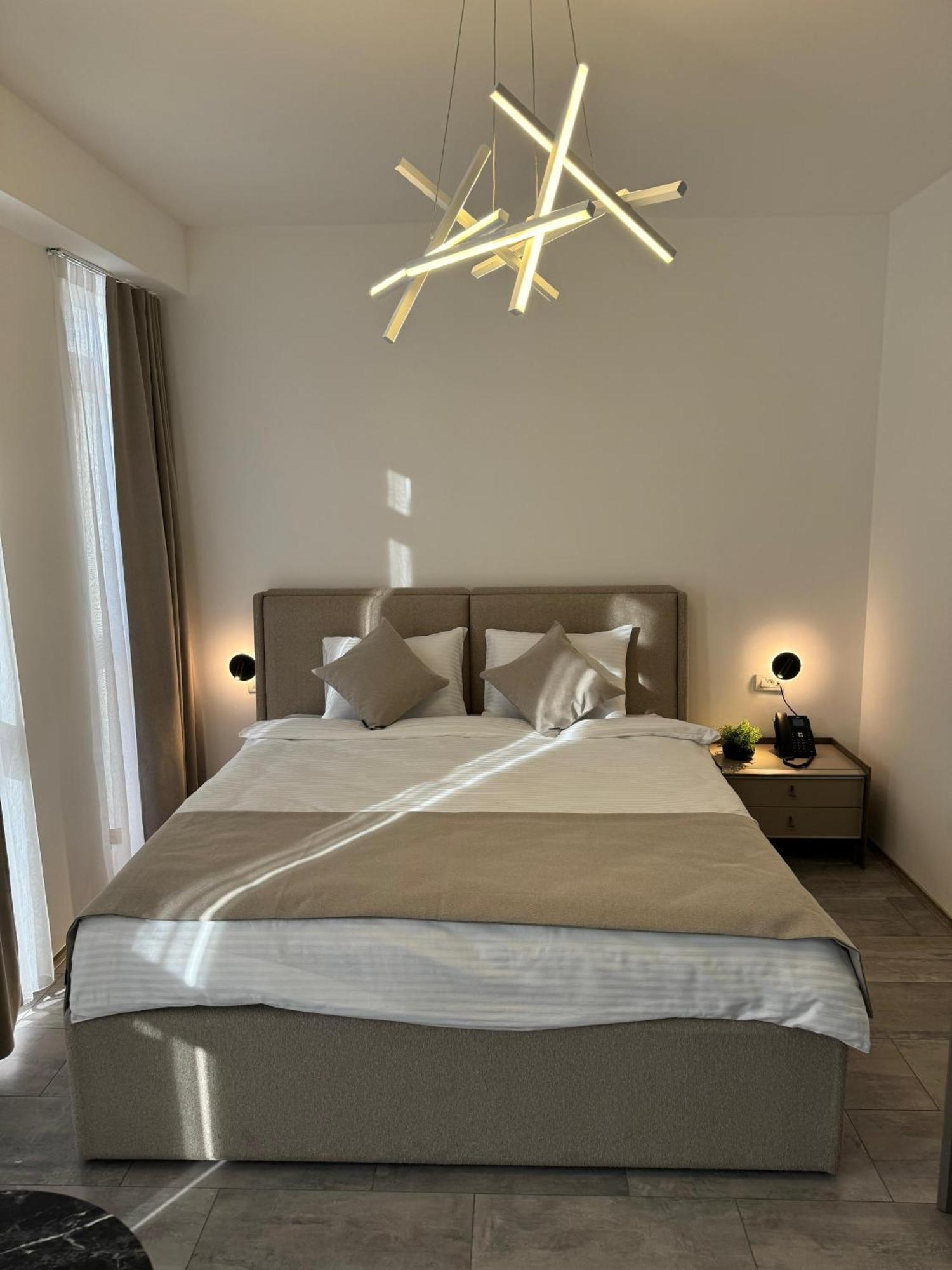 Hotel Le Manoir Gostivar Ngoại thất bức ảnh